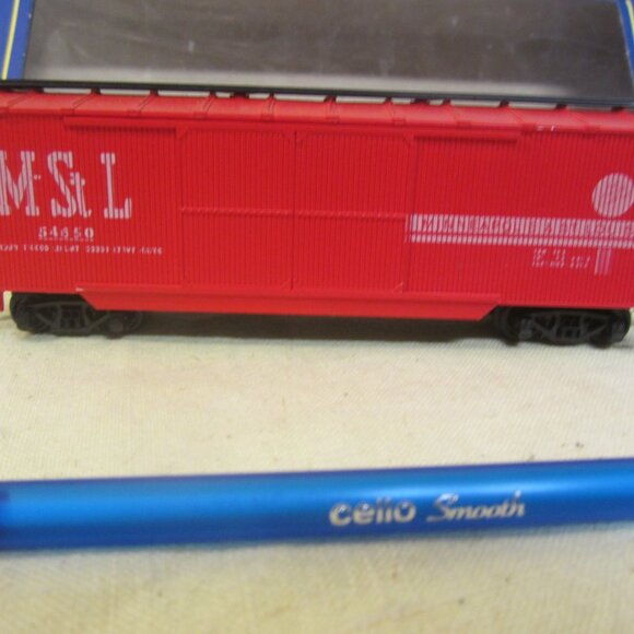 VTG AHM HO SCALE "M ST L" DOUBLE DOOR BOX CAR, RED #54650 - Picture 3 of 7